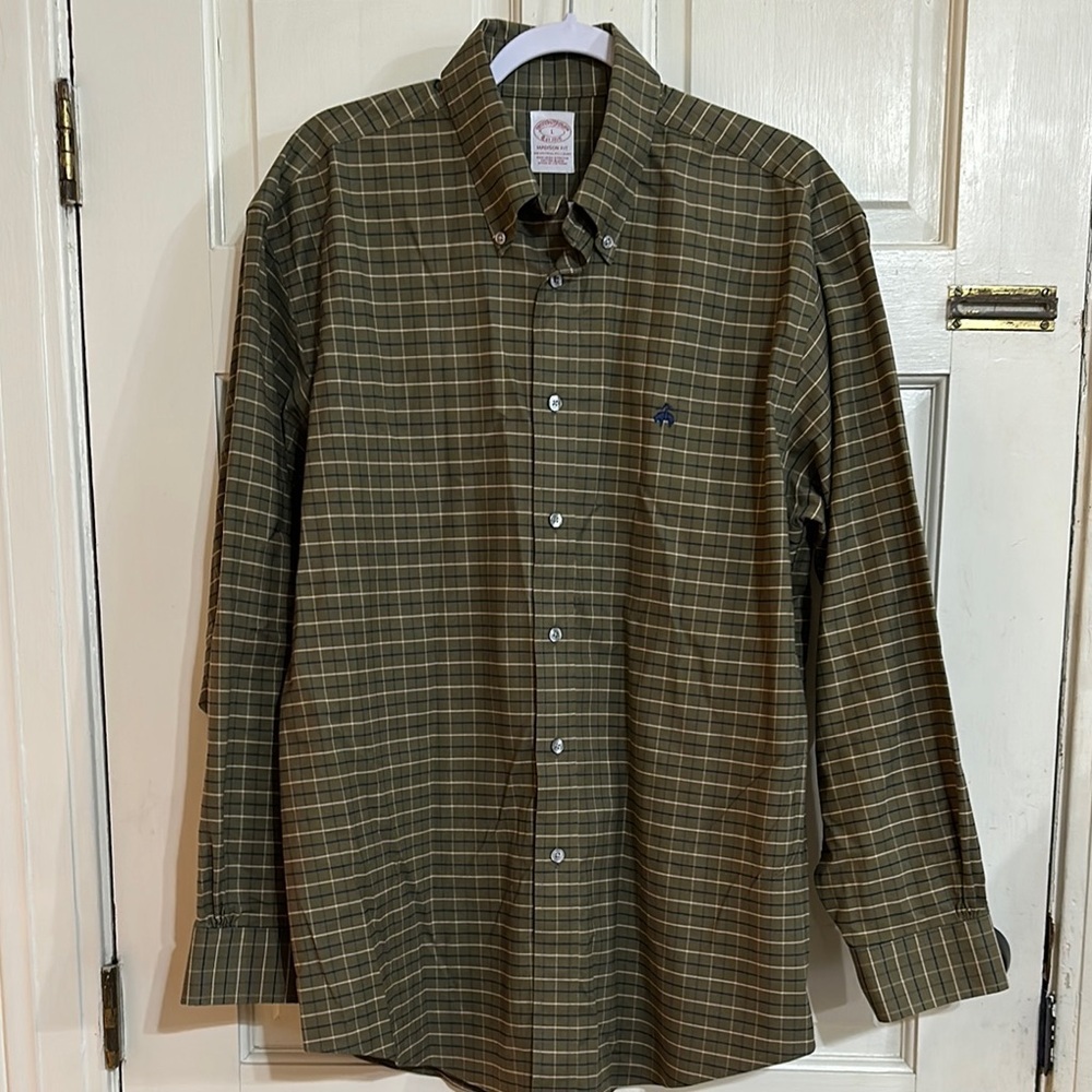 EUC Brooks Brothers Green plaid button down Shirt L